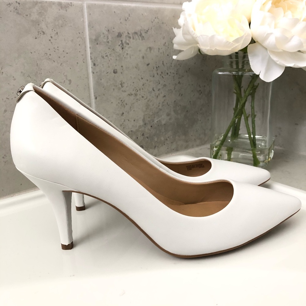 Michael Michael Kors Women’s White Pumps Size 9.5 Gem